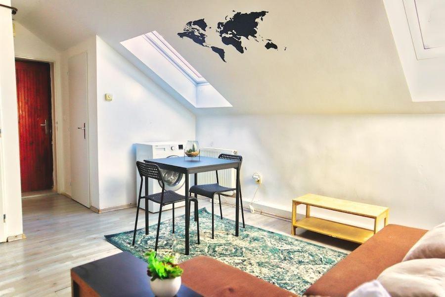 C Private Room In City Center In 브라티슬라바 외부 사진